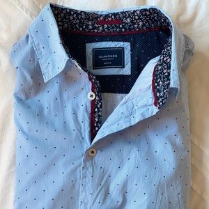 7 diamonds button up